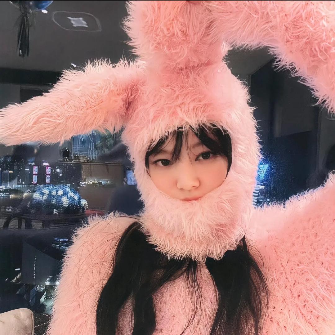 🐼熊猫举铁闪到腰💜语猫球