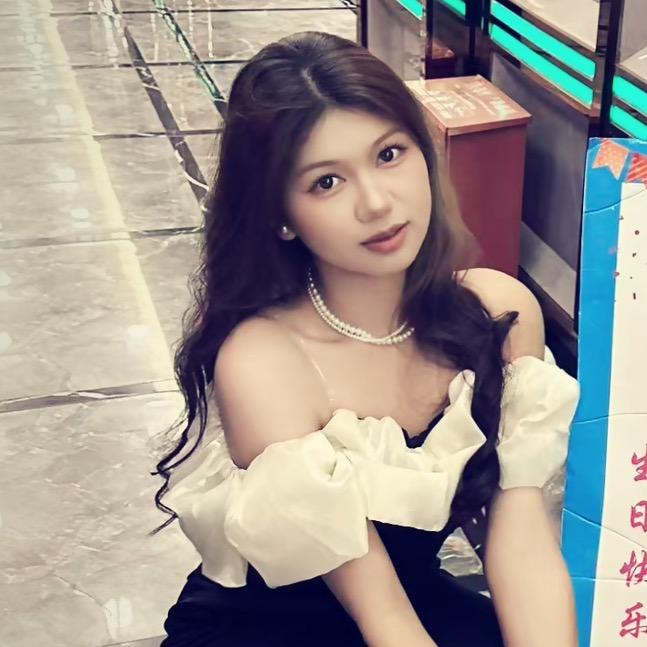 靖辉通讯景谷店猪猪