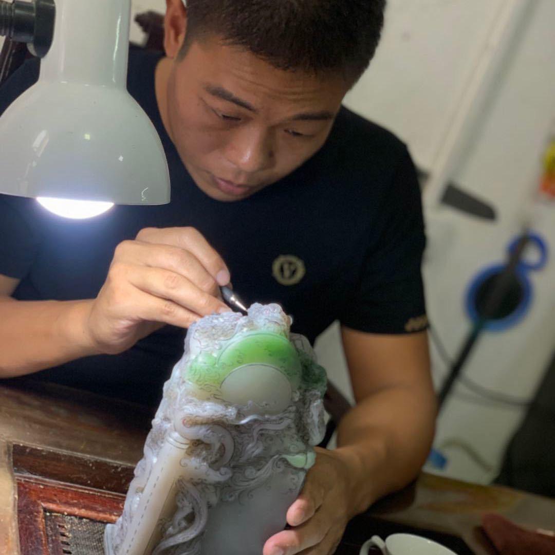卢巧东玉雕（89号）