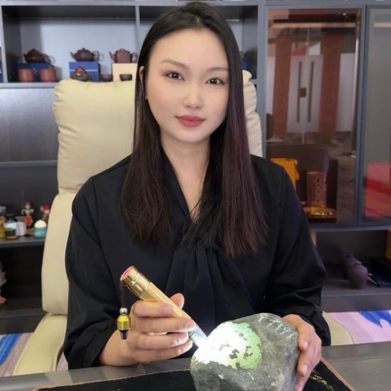 茜茜翡翠日常