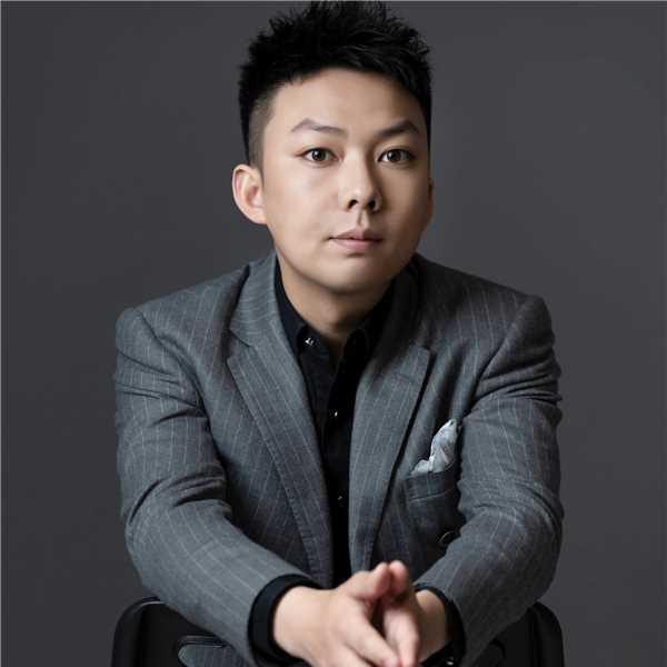 曹县烫发亚飞