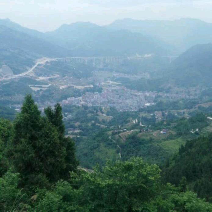山清水秀
