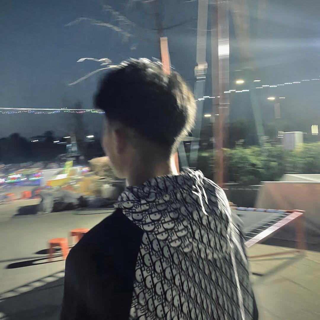 渔伕.