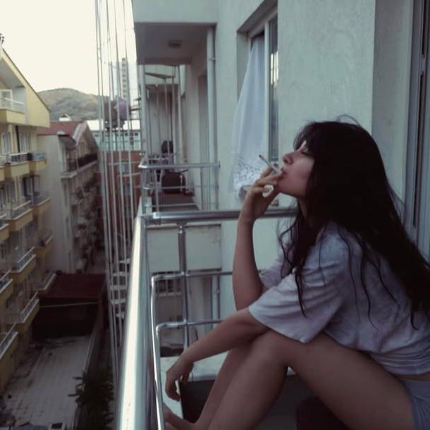 而我呢 有些话记得早点说 有些话却不必说