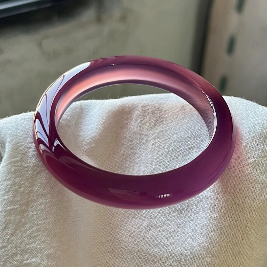 玛瑙手镯定制