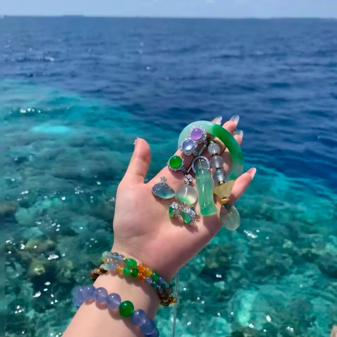 缅甸手镯玺翠珠宝