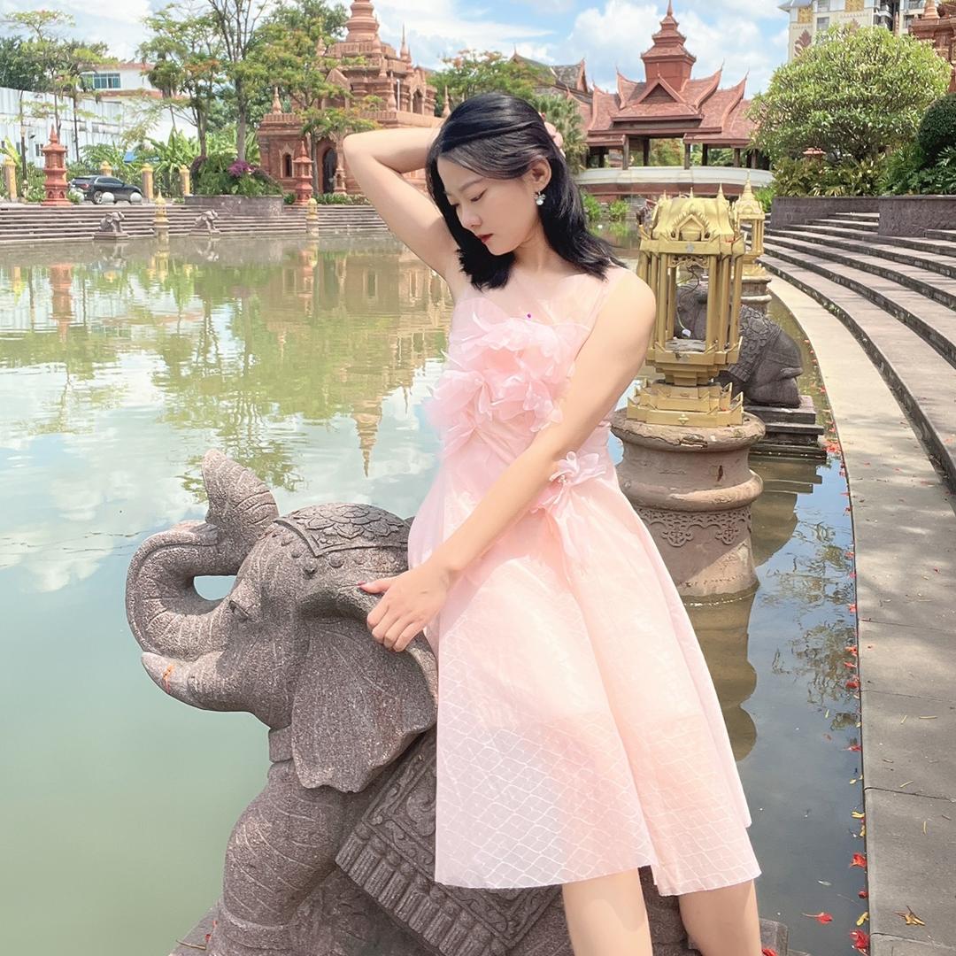 西双版纳导游小西瓜