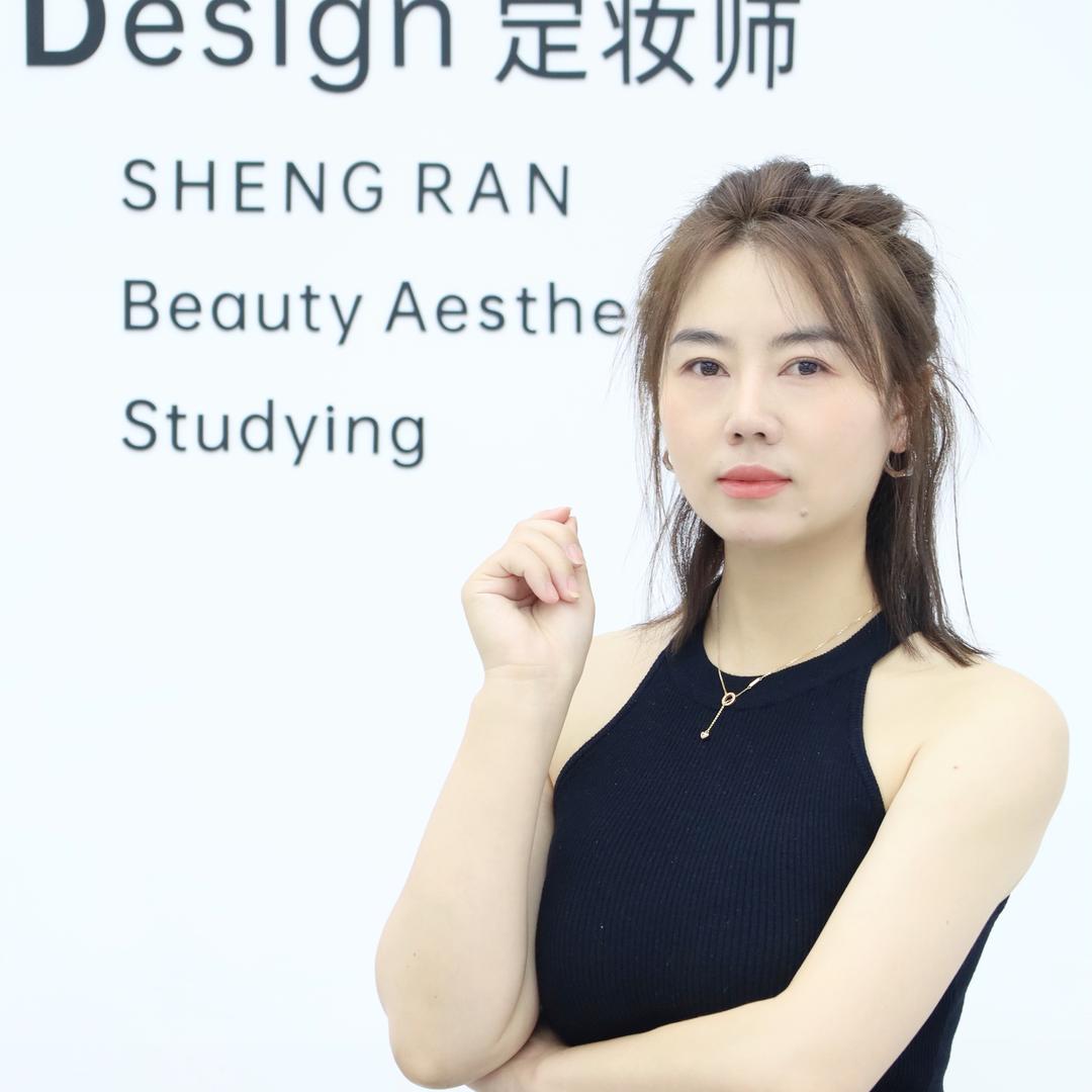 遵义眉形设计师飞飞