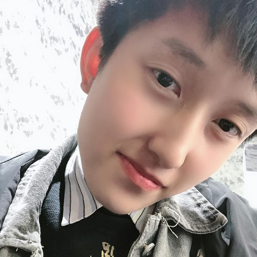 海城show剪艺人生小龙烫染专家