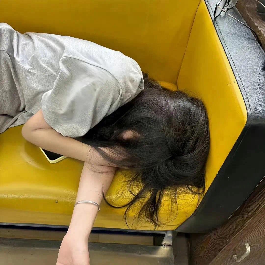 枝子睡觉
