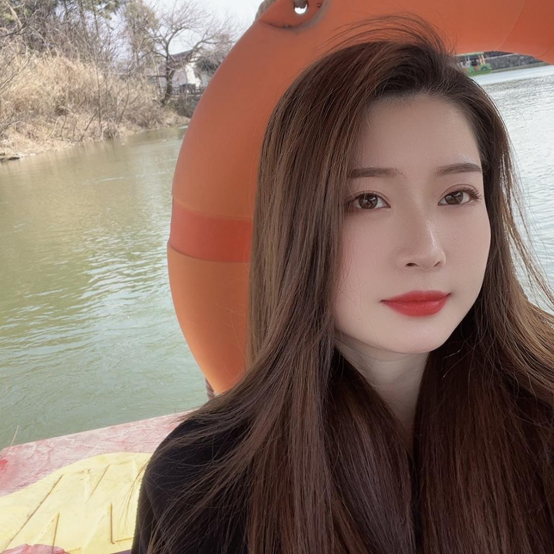 卖珠宝的小仙女🧚‍♀️