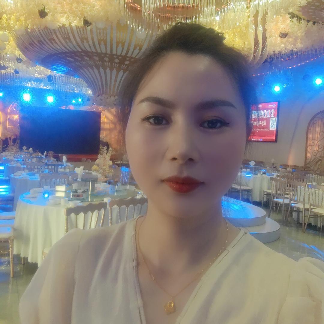 卖珠宝的晓庆