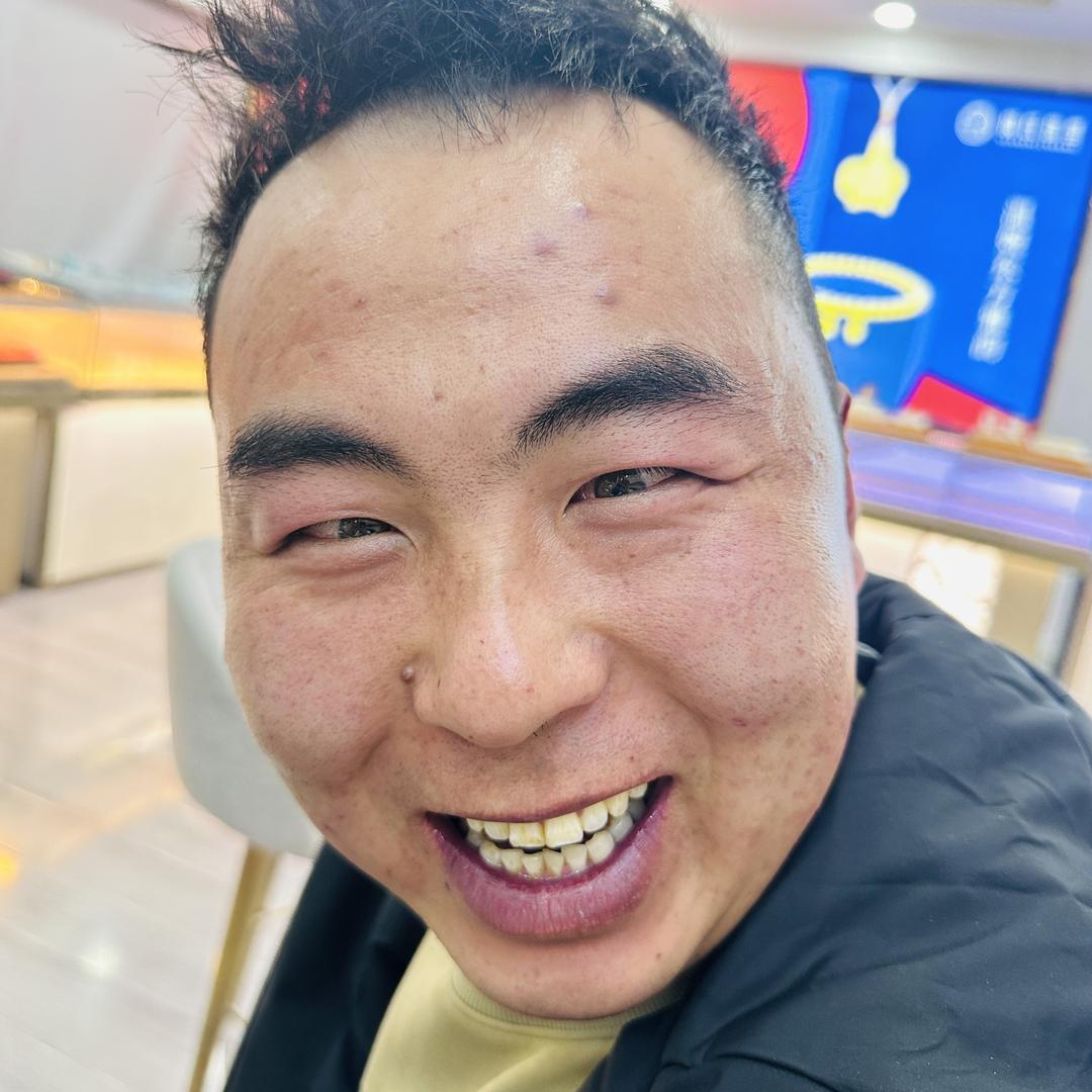 拉萨金包银胖子（换氏珠宝）