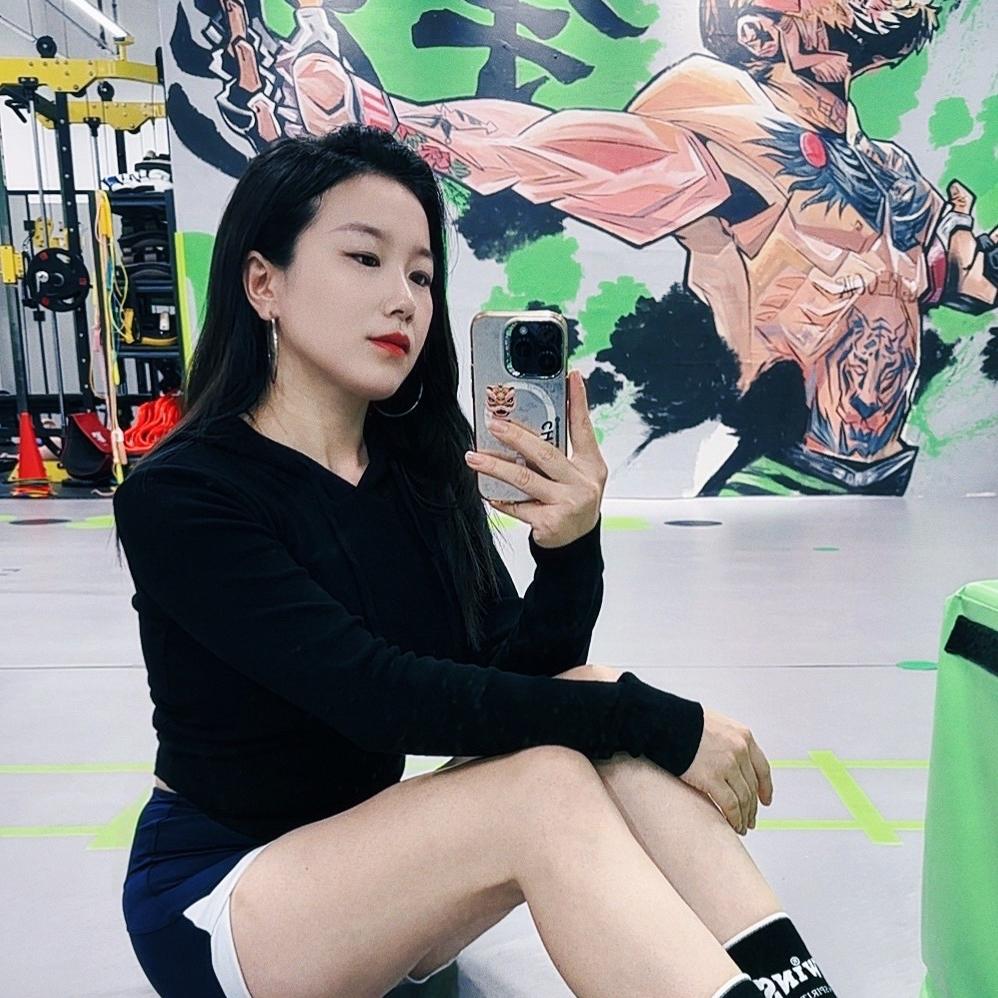 拳馆老板娘-阿薇