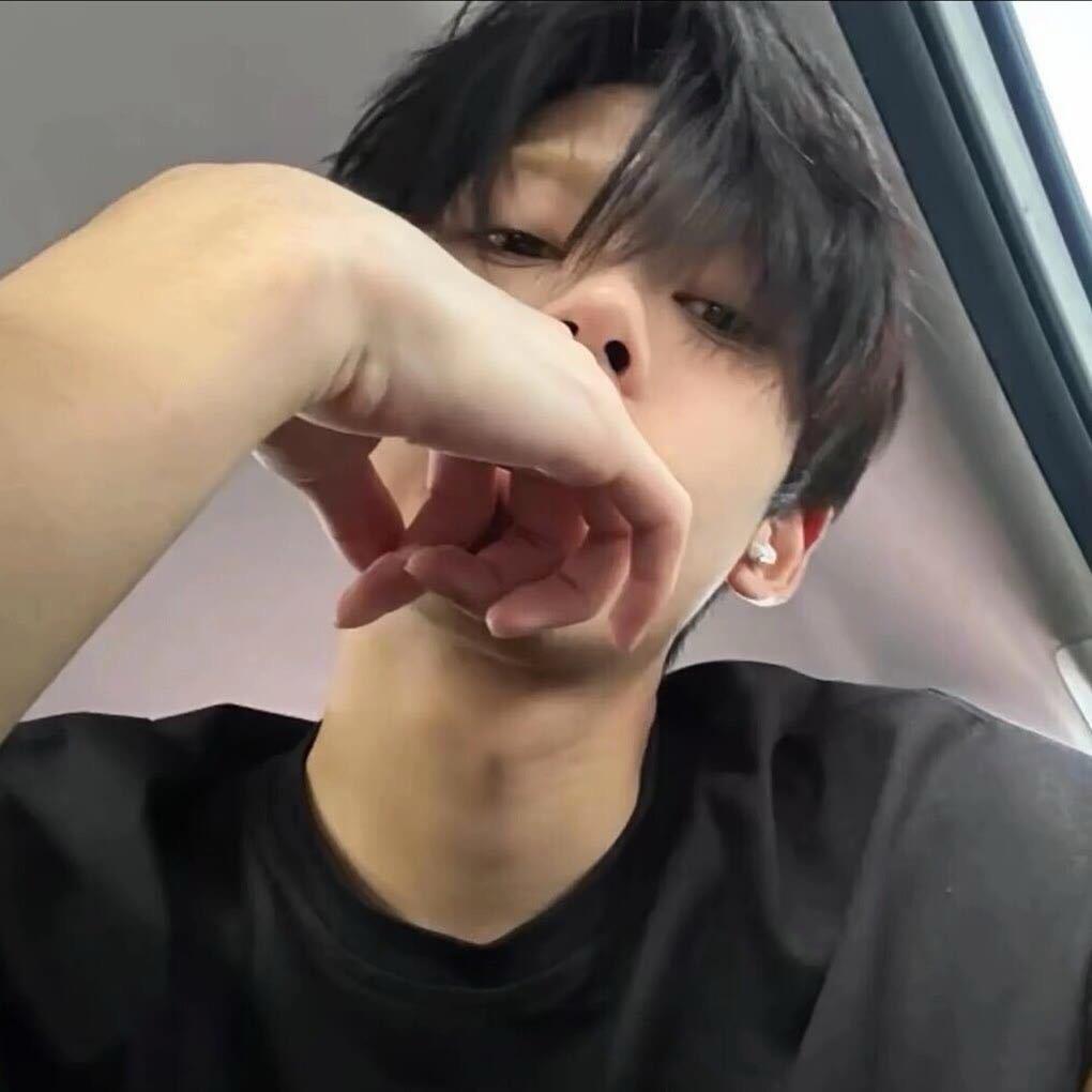 十六.-
