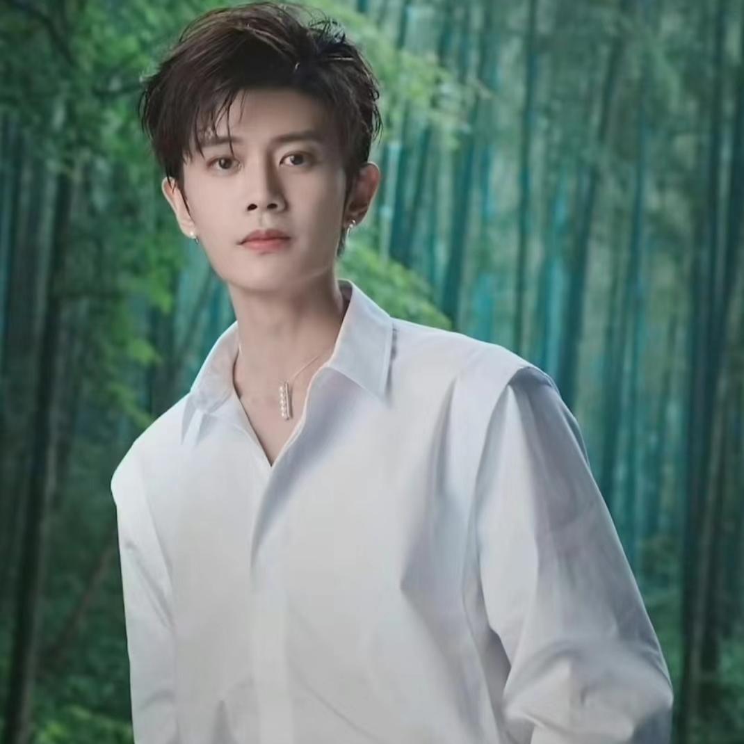 小小的珠宝世界