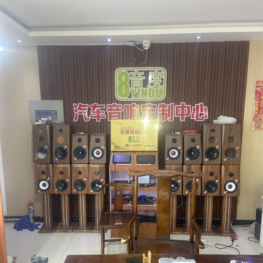 库车汽车音响，氛围灯