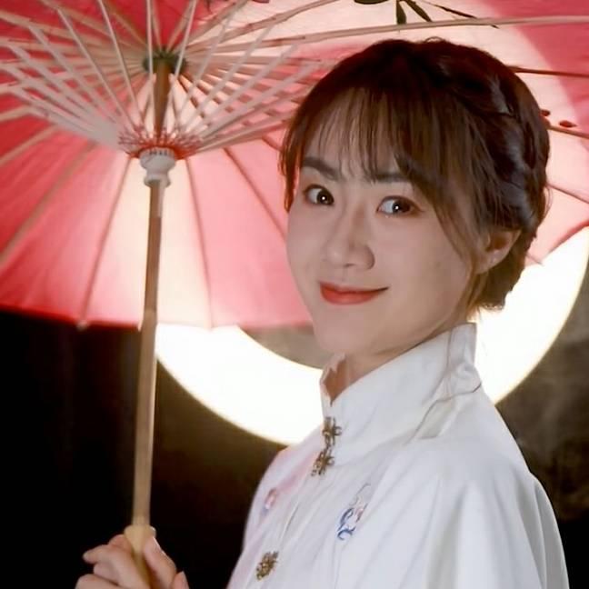 冷月轻吟