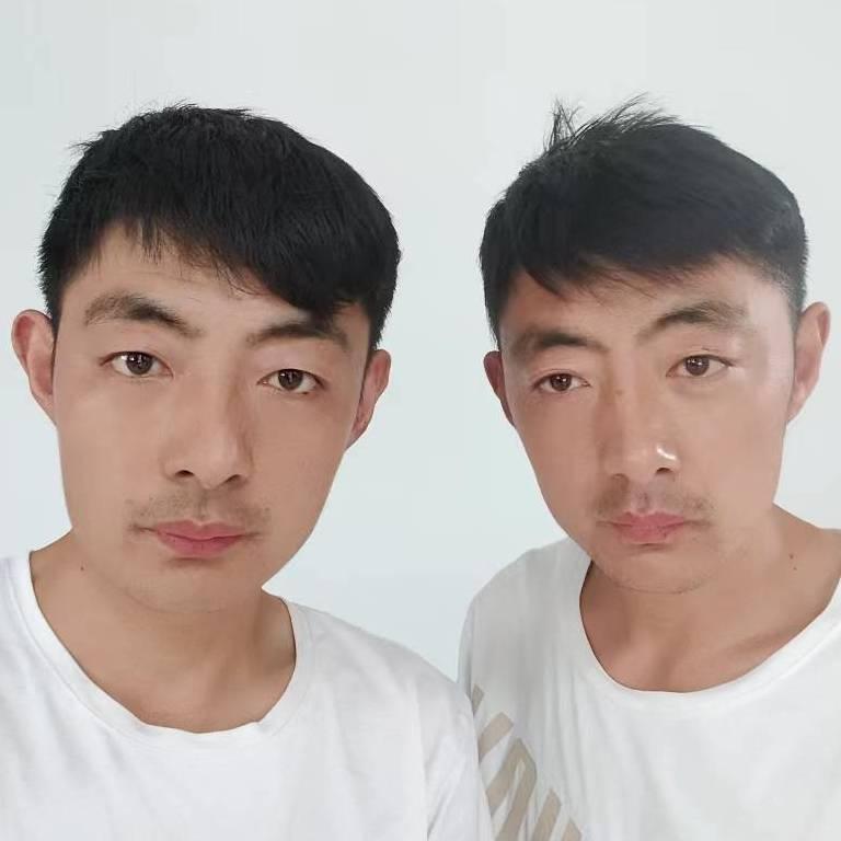 我是一个双胞胎