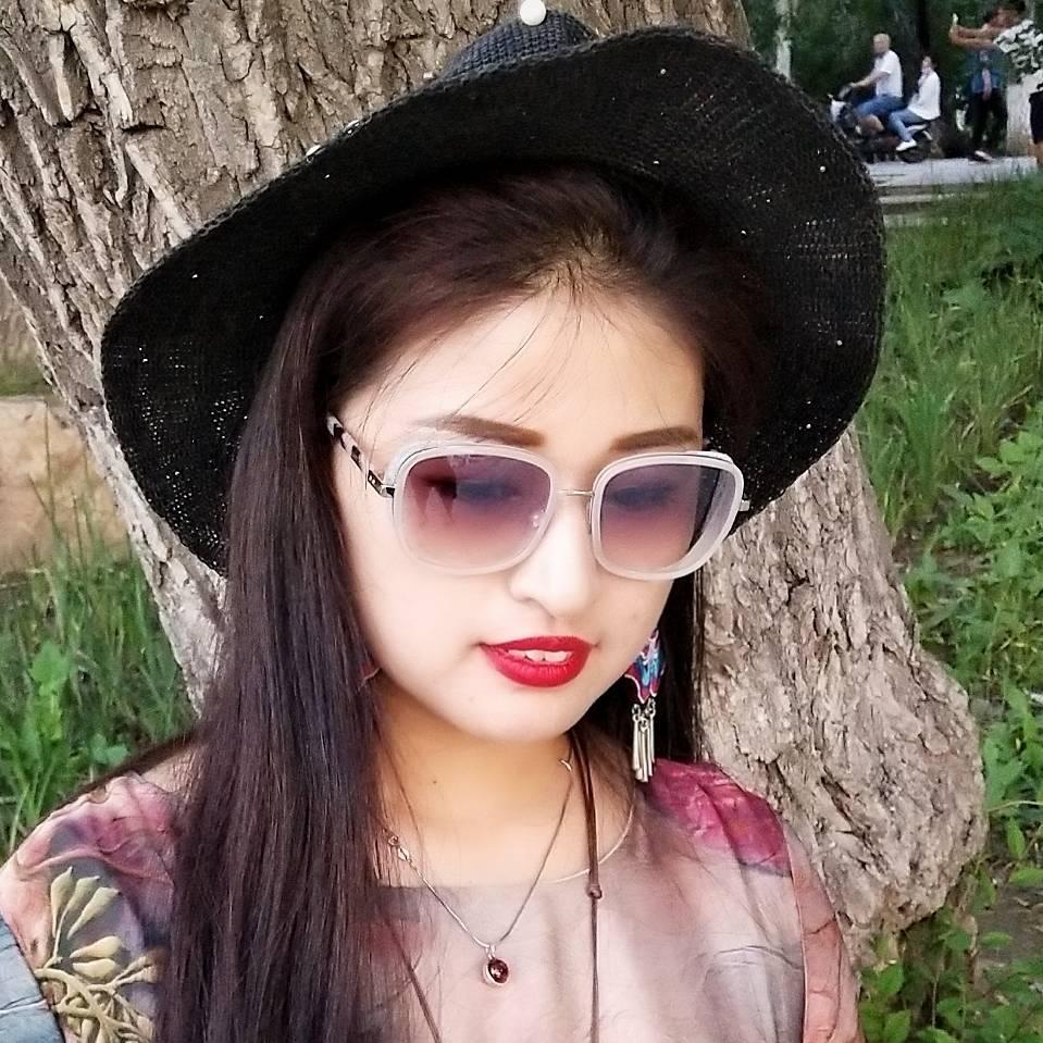 瑞丽美衣服饰店