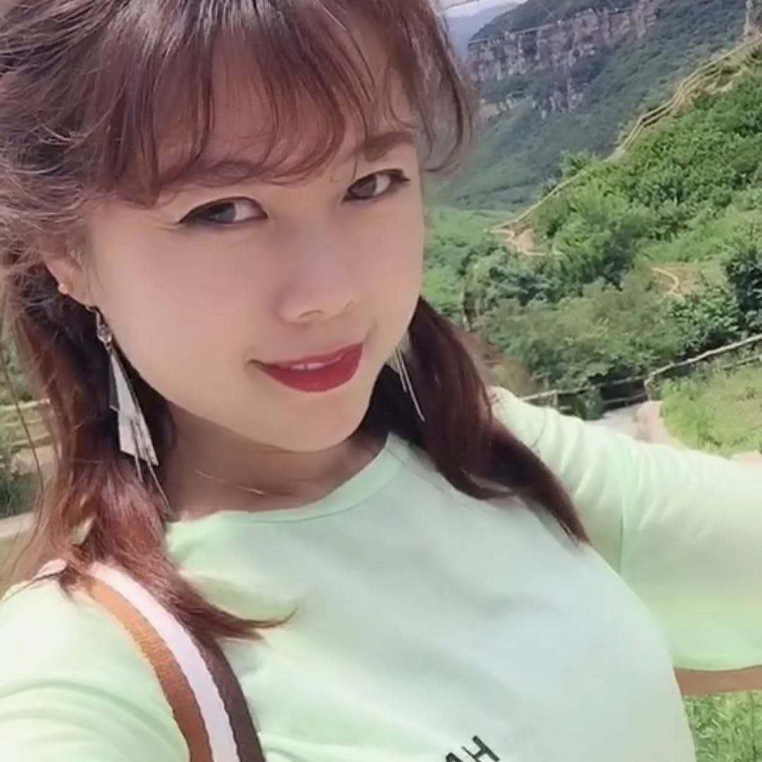 衣炫莹莹家精品女装莹莹家精品女装