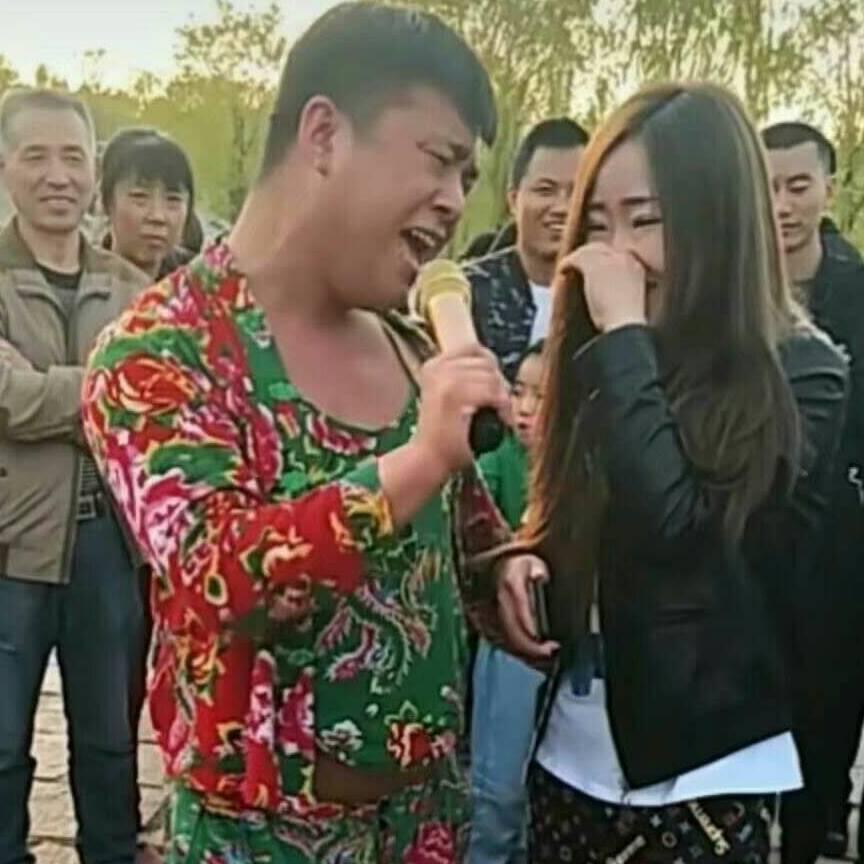 草根艺人海亮