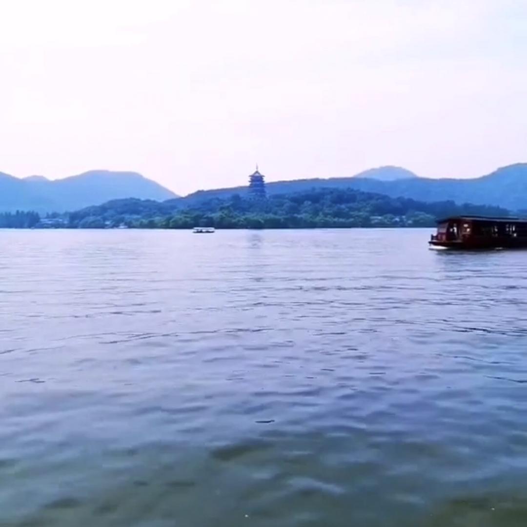 蔚蓝的天空
