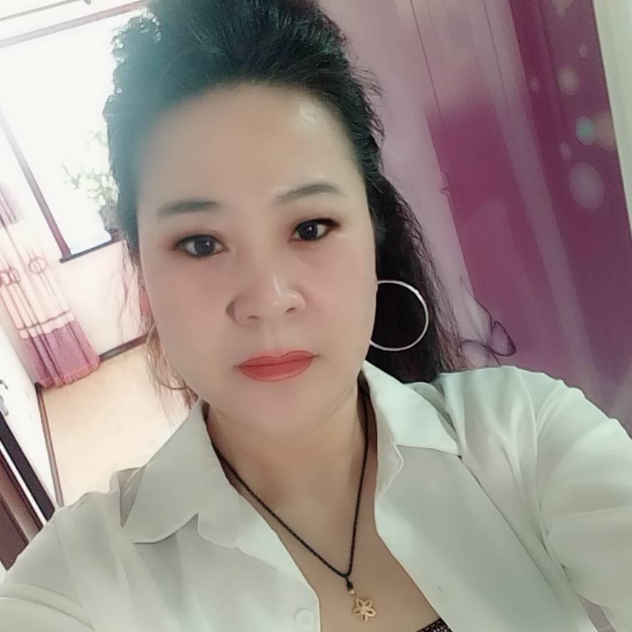 大红服饰的小店