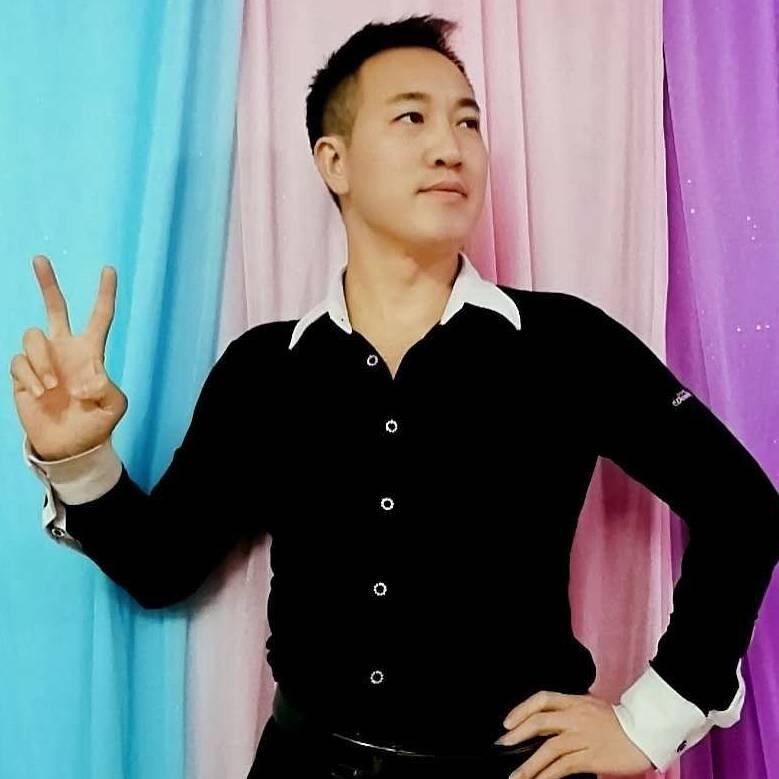 邓军舞蹈