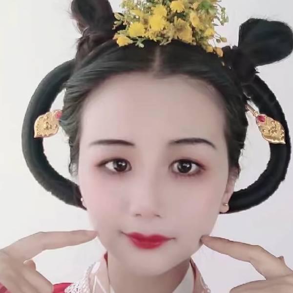 吖吖焕儿