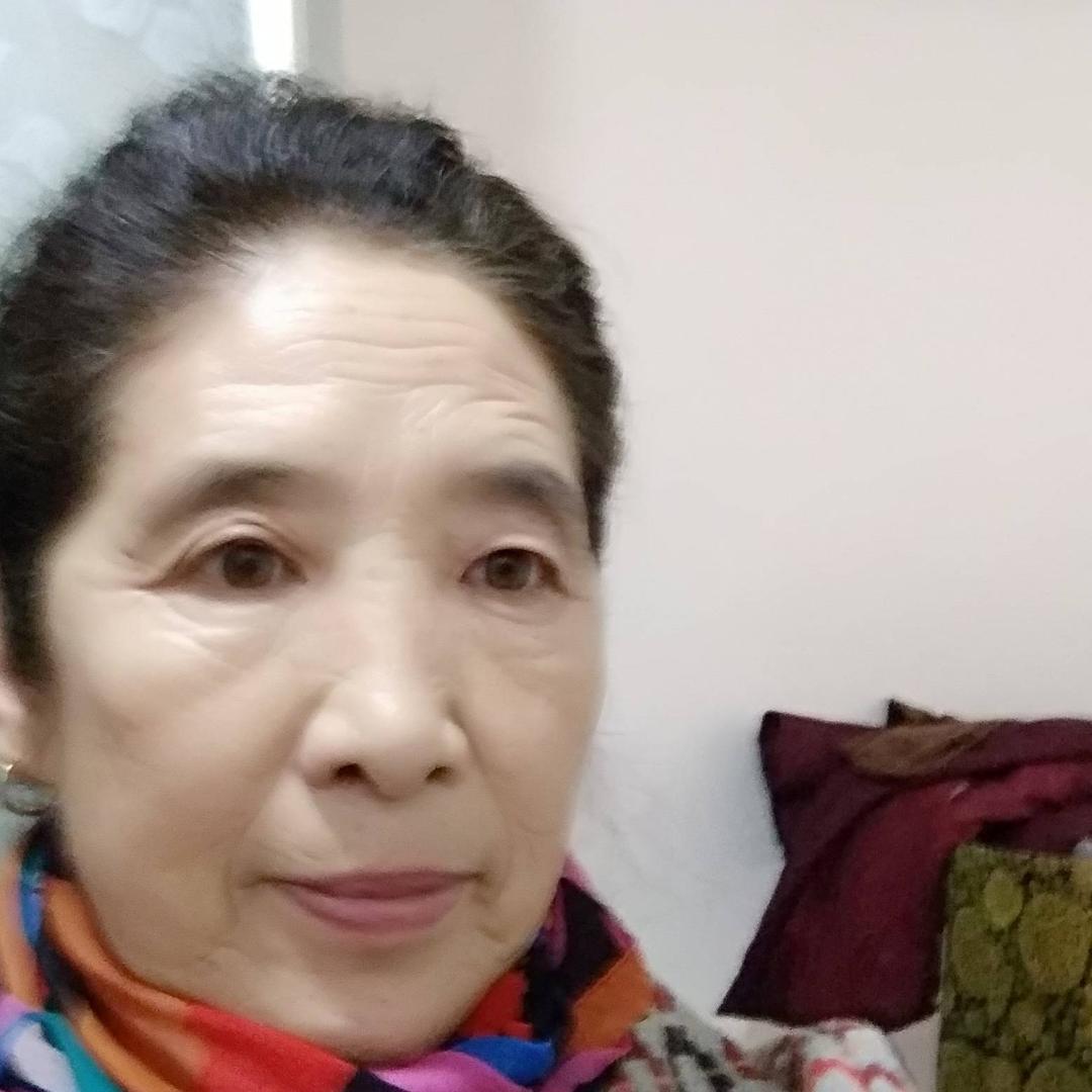 帽子奶奶😃😃