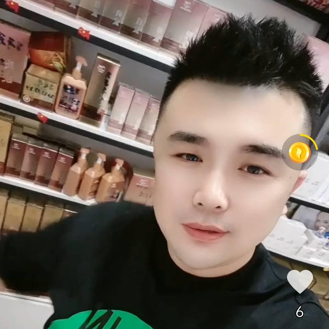 大同区魔发师美发烫染私人订制假发头疗店