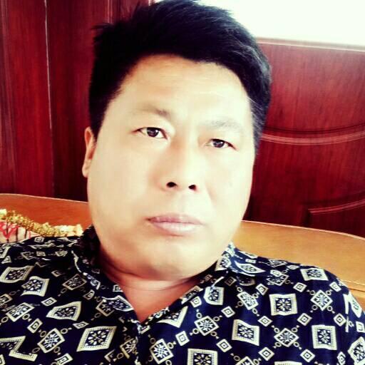 一个孤独的男人396头像
