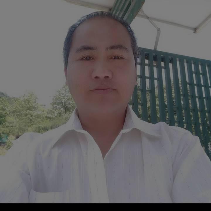 何:养蜂小卒