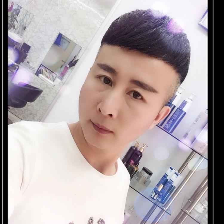 绿草如茵