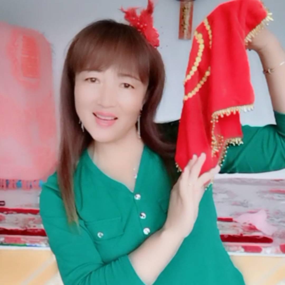落笔画秋枫，