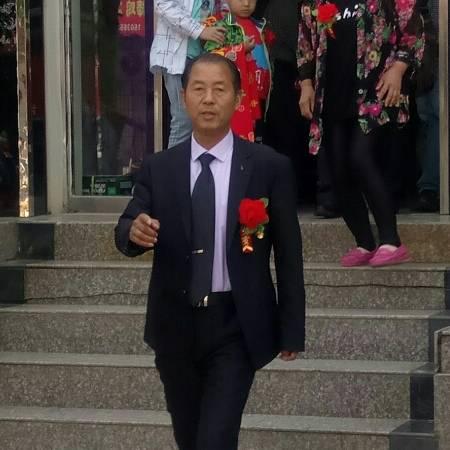 龙行%天下