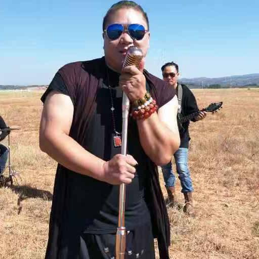 阿刚家笑傲江湖