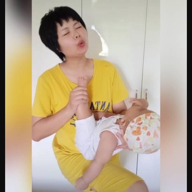 芳芳一家亲