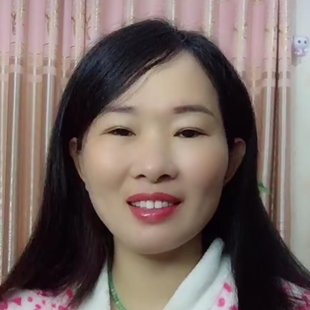 小眼睛，单眼皮，婆婆