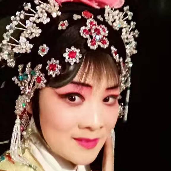 豫剧演员艳丽