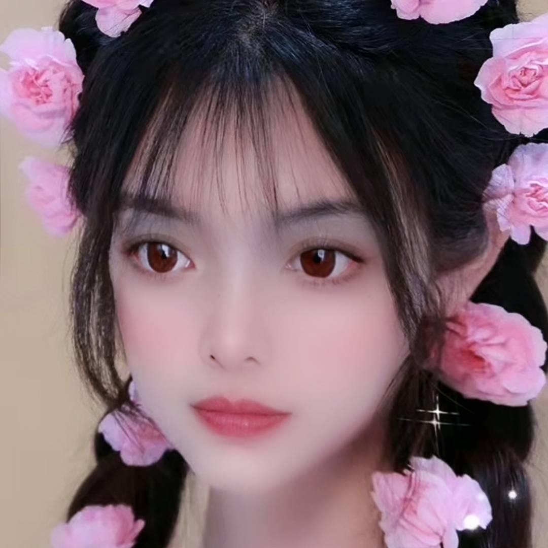 嘻嘻哈哈^O^♥♛