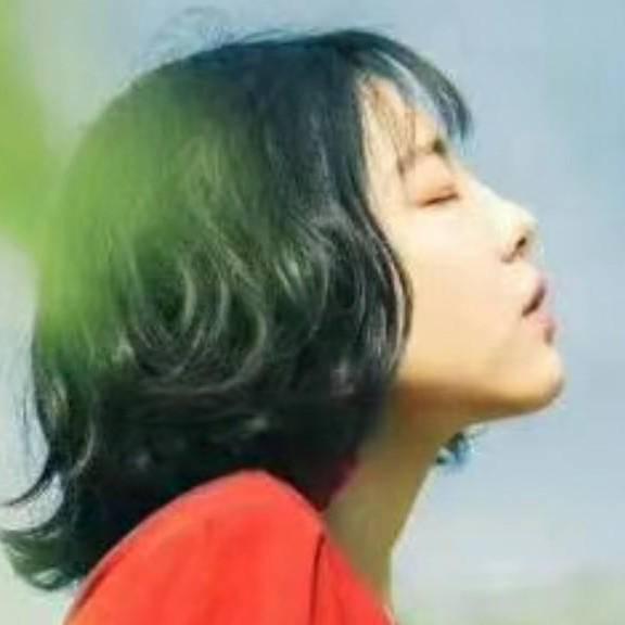 A绿色光芒