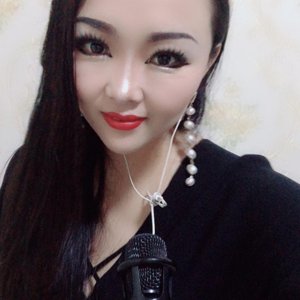 演员艺彤