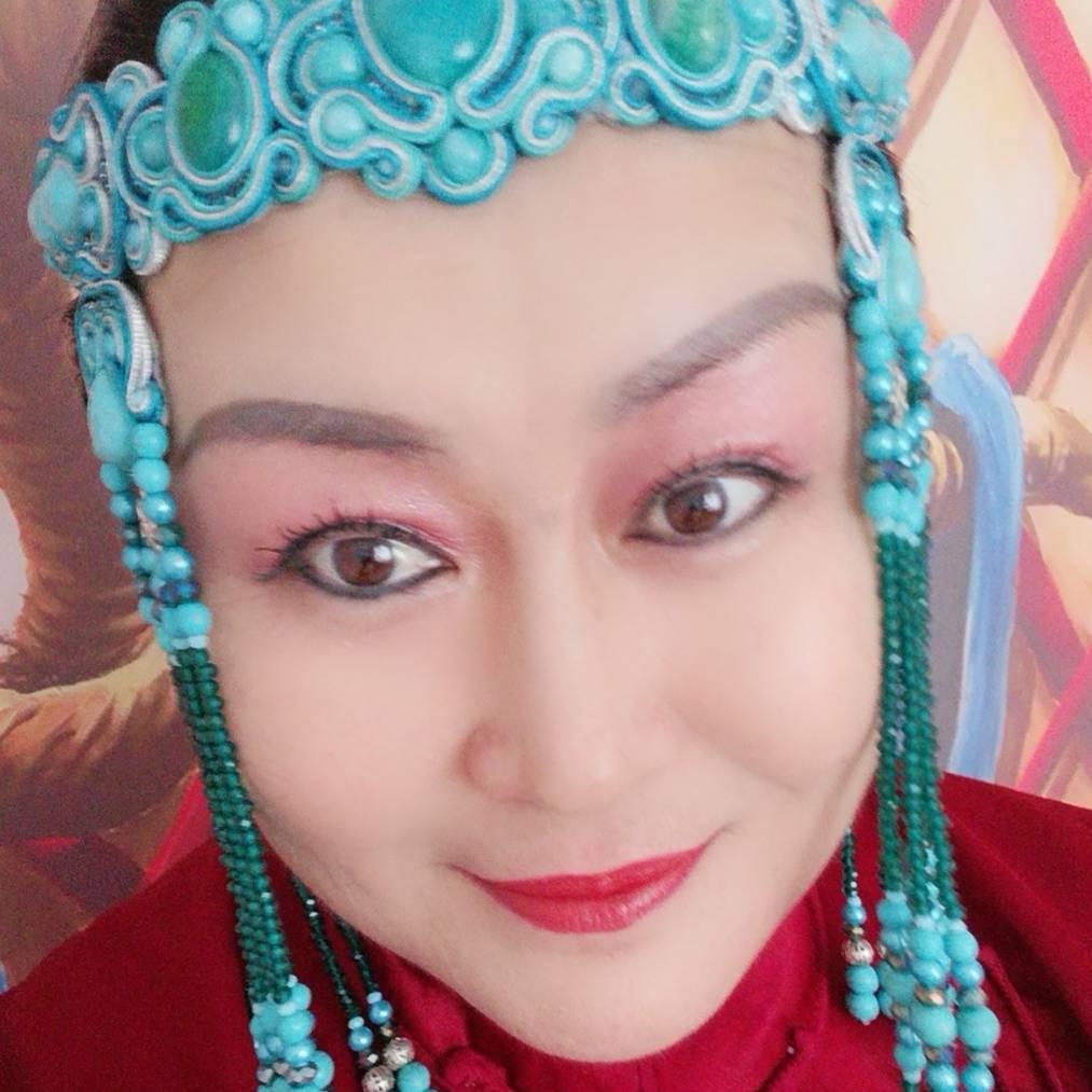 草原上的月亮🌙🍷🐬