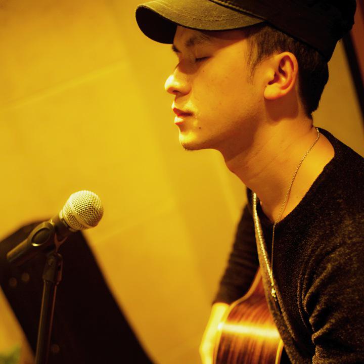 教吉他弹唱的老师（私信学吉他）@抖音