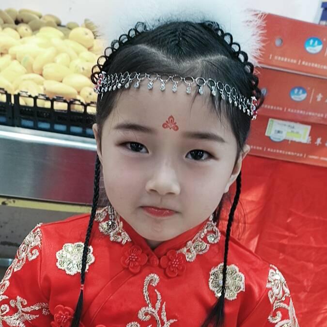 爱编发的果妈