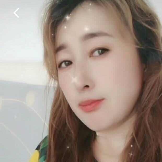 踏雪寻梅。