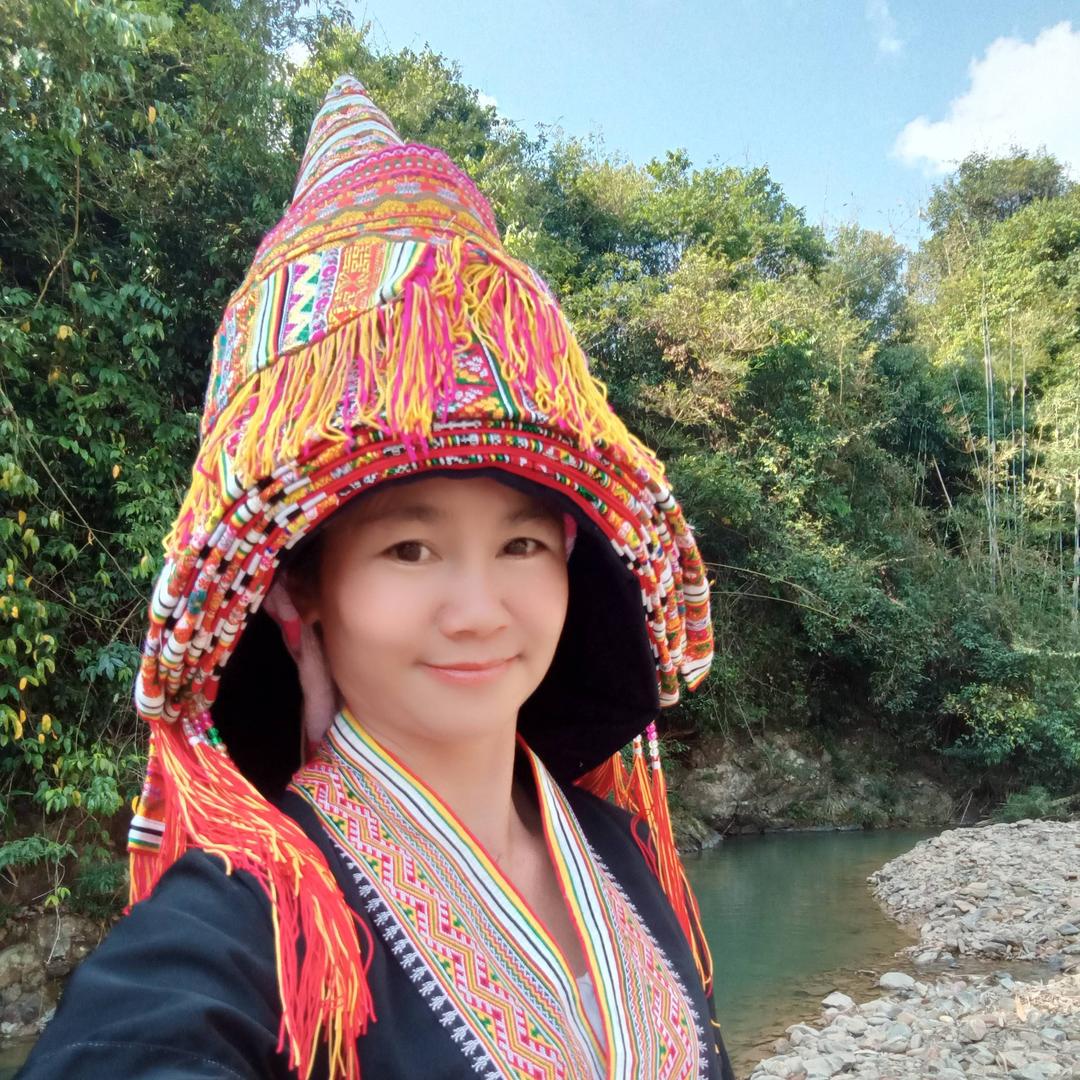 广西瑶族妹子