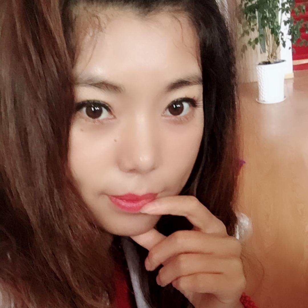 小酒窝~~浅笑々